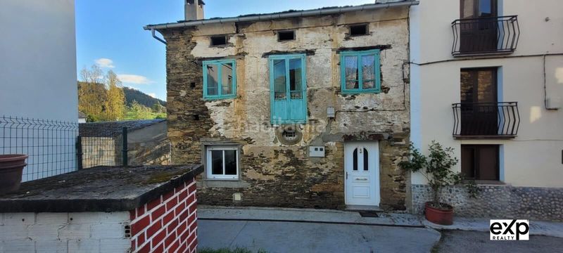 Foto 72e8dd5c-86a0-48ce-92ef-bf185be2f93e. Casa amb aparcament a Pontenova (A)