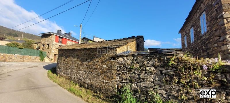 Foto c5aa468b-3cc4-4d6f-bce6-628f5944ee7b. Casa amb aparcament a Pontenova (A)