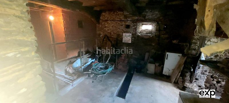 Foto d003c74d-2329-4194-970b-adf2b098576d. Casa amb aparcament a Pontenova (A)