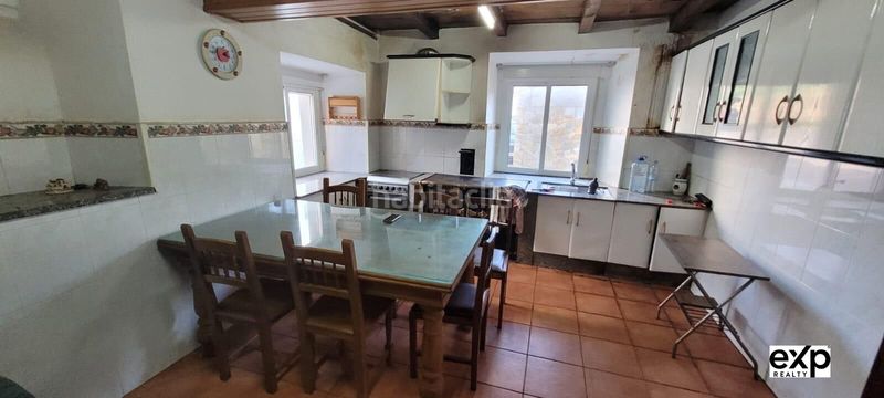 Foto e878025f-0917-4835-aa63-c93f667ea57c. Casa amb aparcament a Pontenova (A)