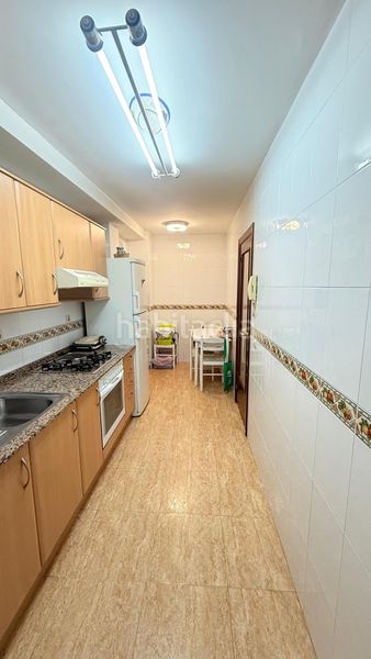 Foto b081f7e2-509e-412c-89bb-abe2abf72819. Pis amb calefacció aparcament a Centre Reus