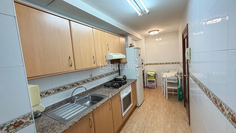 Foto cbfbcab0-1013-406e-bc26-848c9fbc6797. Pis amb calefacció aparcament a Centre Reus