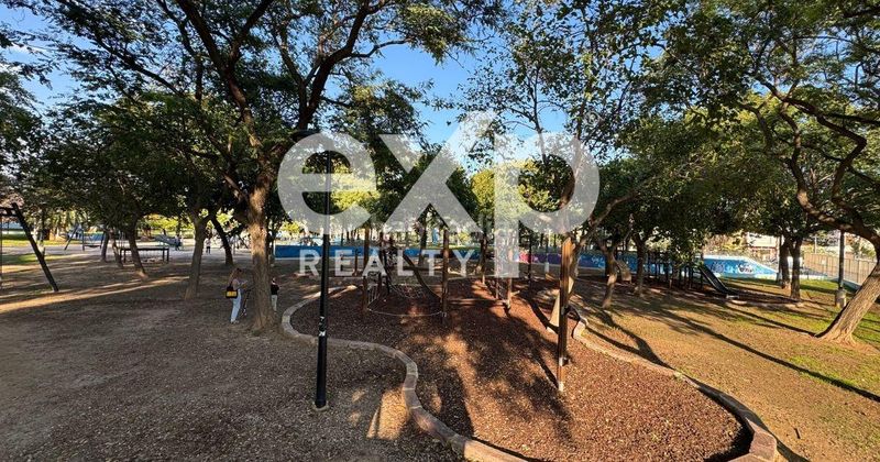 Foto f99d1954-b3a0-4792-aba5-31986217c811. Casa a El Cabanyal-El Canyamelar Valencia