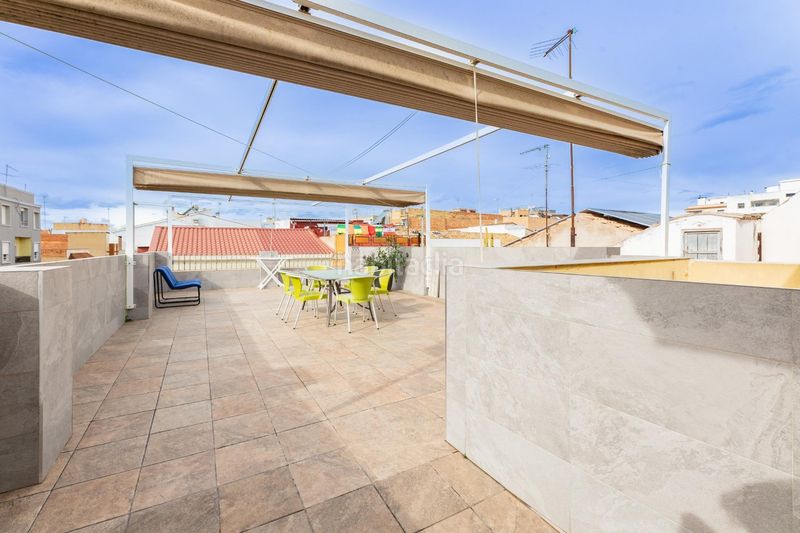 Foto b0f6fefd-3d87-480f-a9f7-52f92d9ae502. Casa a Albal