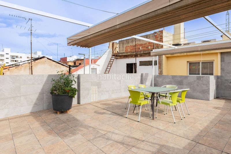 Foto c139f993-f5fd-4fc9-8af7-01247f6eb088. Casa a Albal