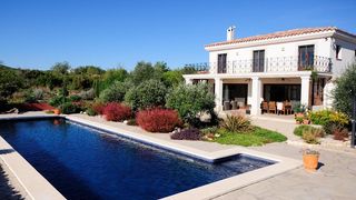 Xalet a Cervera del Maestre. Villa de lujo con vistas al mar y la sierra dirta