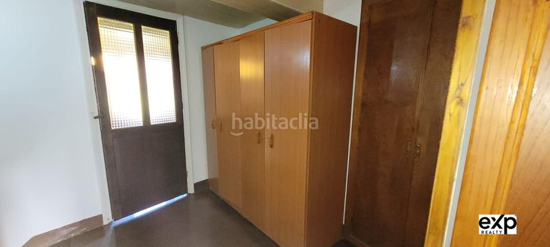 Foto 03f5965f-0f58-47a7-b71e-ea07e2f87b65. Casa adossada amb aparcament a Valadouro (O)