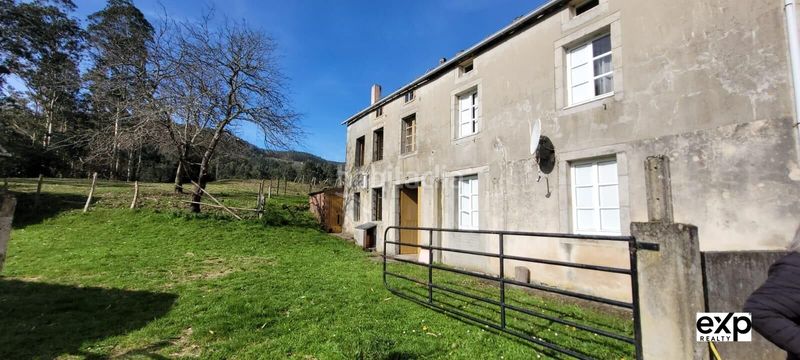 Foto 441c85c2-ce25-4780-af97-026bf031ed41. Casa adossada amb aparcament a Valadouro (O)