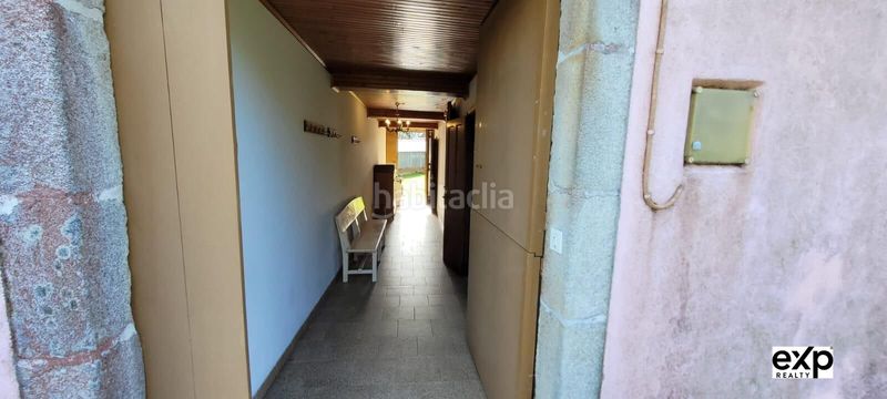 Foto 8e7f7b25-64e9-4ee4-8988-06c27aff2bc1. Casa adossada amb aparcament a Valadouro (O)