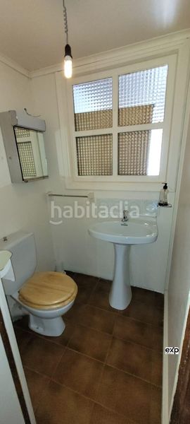 Foto beaf0fa0-6cb8-4152-ad87-28903b9c6e34. Casa adossada amb aparcament a Valadouro (O)