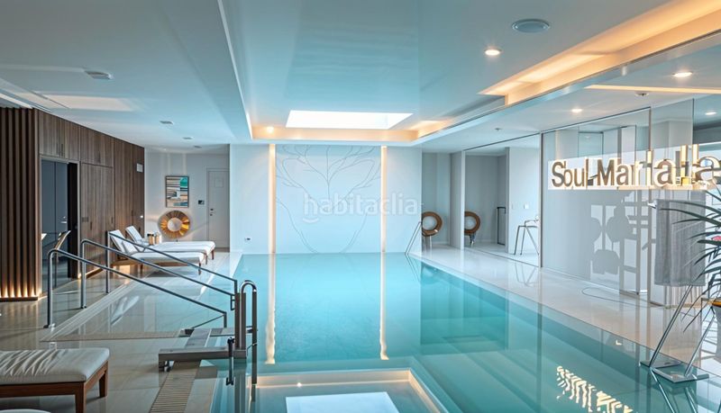 Foto a0fee7b0-1545-4cd7-a43b-b92686c87697. Apartament amb aparcament a bahía de Marbella Marbella