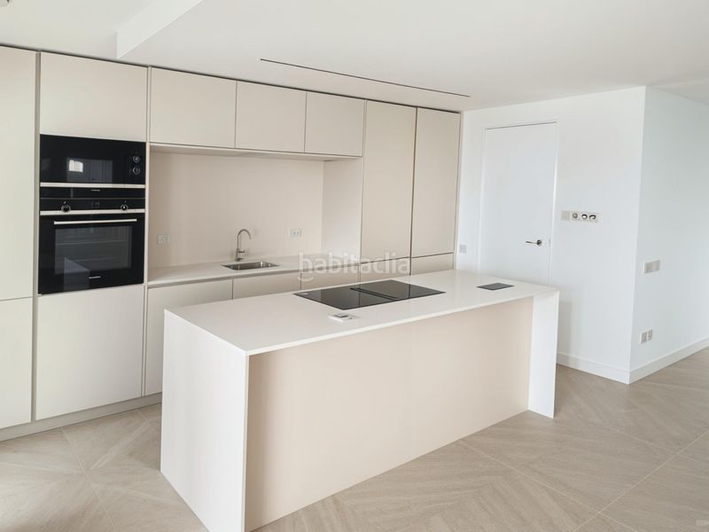 Foto a46f24b0-1804-491c-8f1b-c301709a30e4. Apartament amb aparcament a bahía de Marbella Marbella