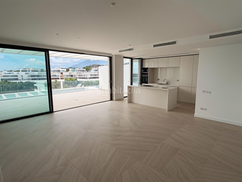 Foto ec28971a-5c09-48cc-a063-6fb10978174f. Apartament amb aparcament a bahía de Marbella Marbella