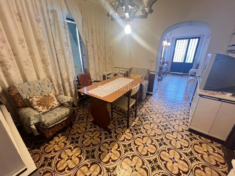 Foto ea9874ed-4bdc-4415-81d2-72dd00687961. Casa a Almadén