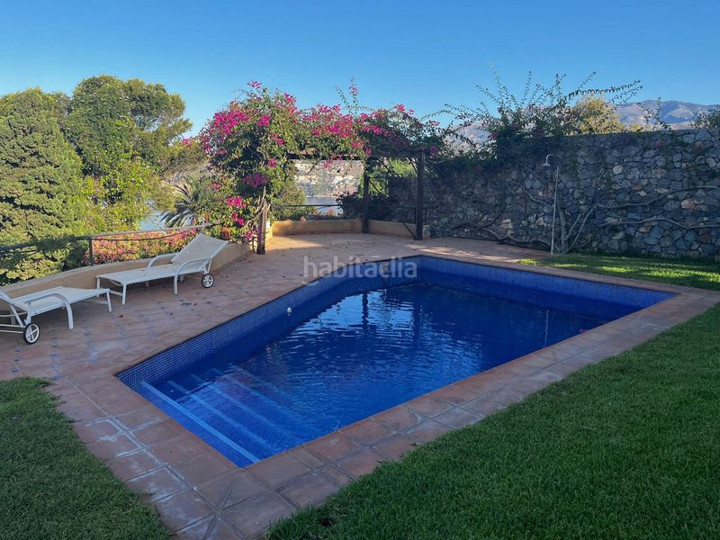 Foto 3a547b04-f141-467d-b6bd-7548a8c4ef6f. Casa espectacular chalet independiente de 5 dormitorios con vistas panorámicas al mar ubicado en calle sin salida punta de la mona, l en Almuñécar