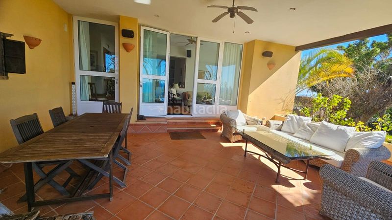 Foto d1e70bdf-bf4a-4fbc-a1f2-74a284a3bb78. Casa espectacular chalet independiente de 5 dormitorios con vistas panorámicas al mar ubicado en calle sin salida punta de la mona, l en Almuñécar