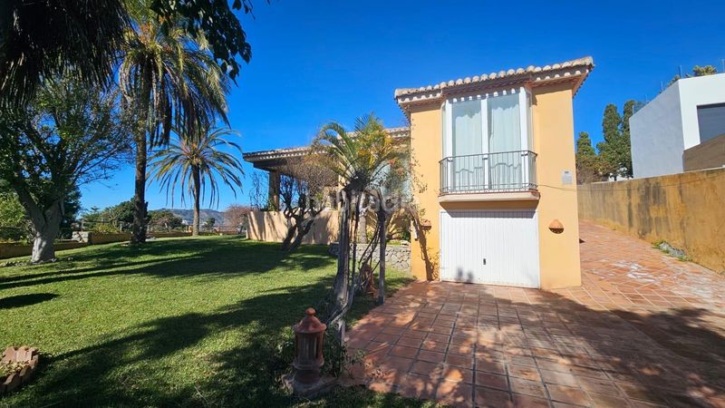 Foto f09ea2b8-a691-4527-8739-bb87f2456cce. Casa espectacular chalet independiente de 5 dormitorios con vistas panorámicas al mar ubicado en calle sin salida punta de la mona, l en Almuñécar