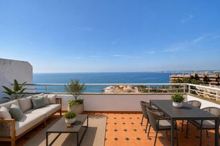 Attico  Carrer de brussel·les. Ático en primera línea de mar en salou, 3 terrazas y vistas espe