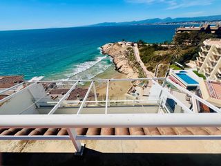 Penthouse  Carrer de brussel·les. Ático en primera línea de mar en salou, 3 terrazas y vistas espe