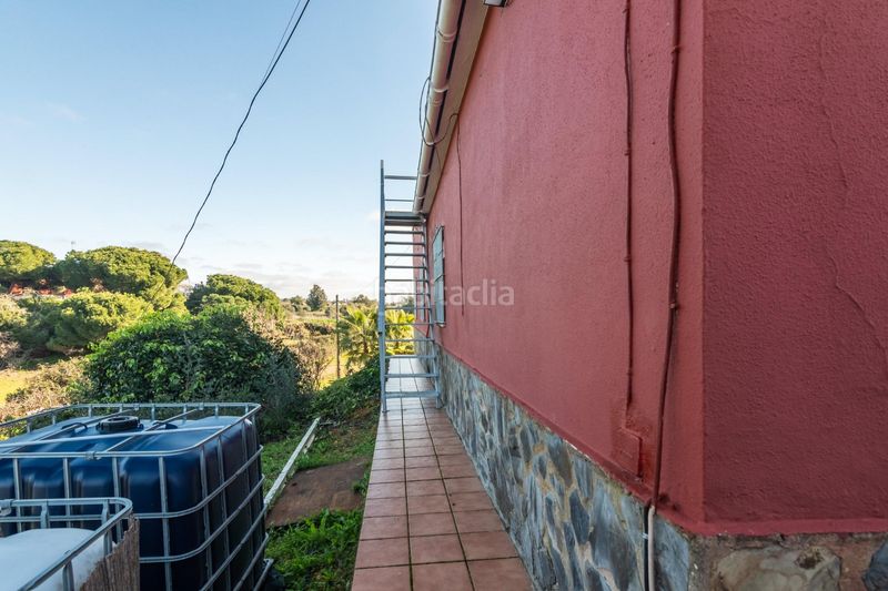 Foto 404fe9bd-6918-4f24-a369-353a718e0a6b. Masia amb calefacció aparcament piscina a Lepe