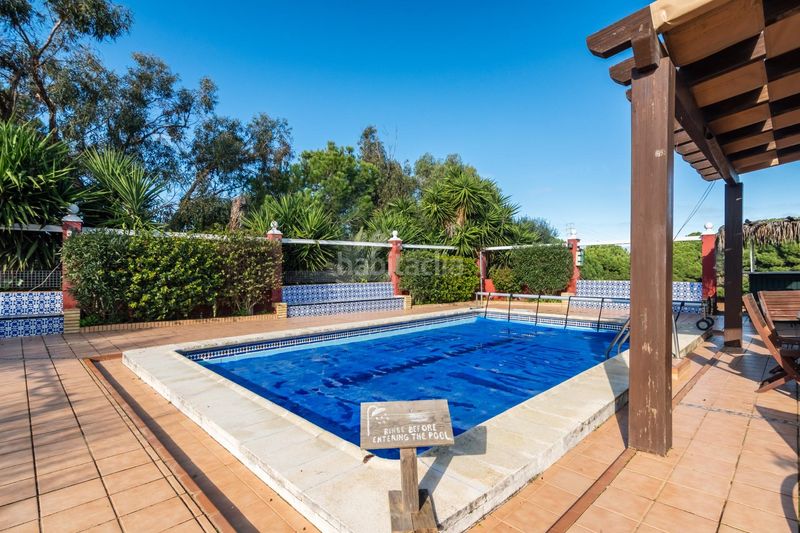Foto 49375cbe-47dd-4633-ab2c-69f63aea45e5. Masia amb calefacció aparcament piscina a Lepe