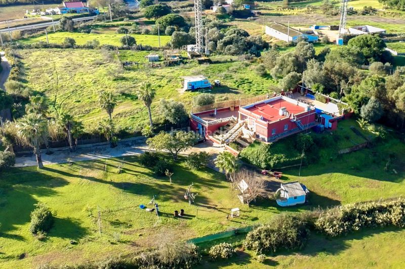 Foto 8c8f4e82-49e9-4d03-8028-ba4c039798c0. Masia amb calefacció aparcament piscina a Lepe
