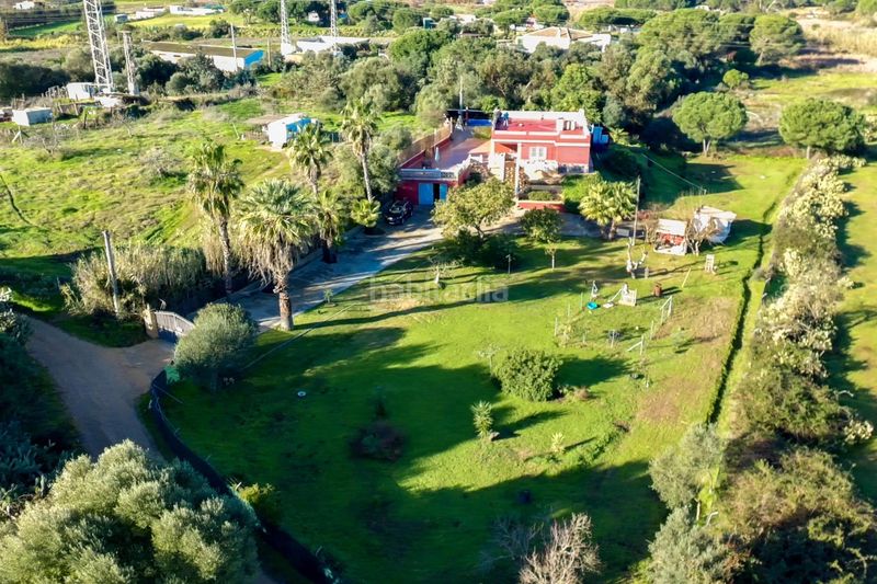 Foto e831ff35-115e-432c-93a4-ac6594934c32. Masia amb calefacció aparcament piscina a Lepe