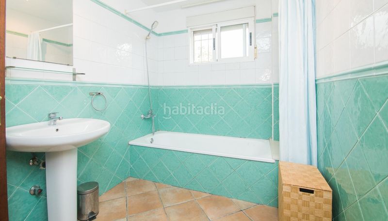 Foto 4c56b0cf-ba31-4be0-9253-f5ef13f12912. Casa amb aparcament piscina a Busot