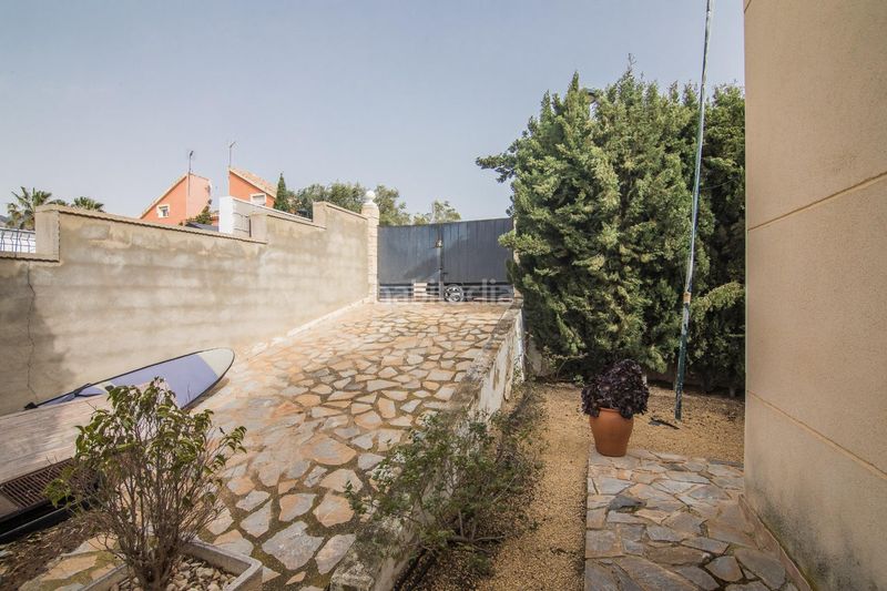 Foto 4cb28884-5a59-4d66-80c3-8dd2e3b4ca54. Casa amb aparcament piscina a Busot