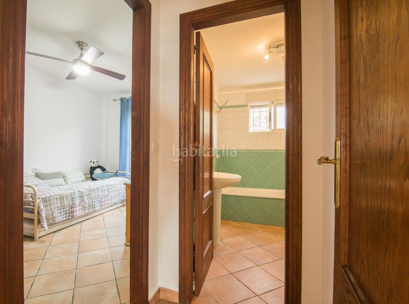 Foto 6cf35607-05e4-4ea1-89ad-067d6a2562be. Casa amb aparcament piscina a Busot
