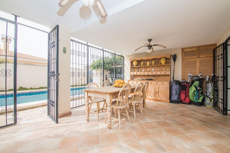 Foto a8c66dba-c3ee-4f09-ac5f-430153e0ffc8. Casa amb aparcament piscina a Busot