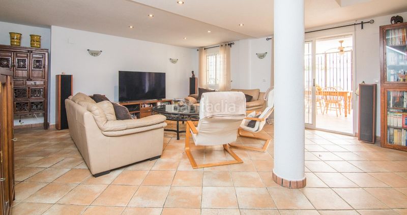 Foto e127a6b3-7804-43ce-b11d-38f1e68516d4. Casa amb aparcament piscina a Busot