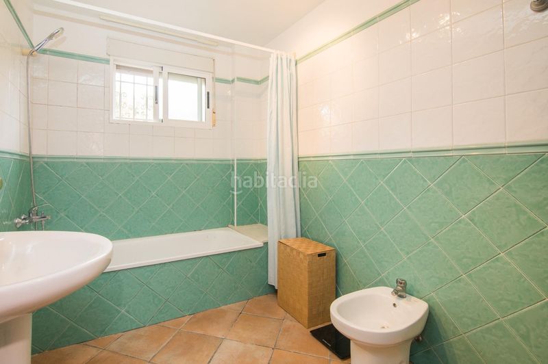 Foto f73bce9c-e4ef-423b-805b-236881a8d788. Casa amb aparcament piscina a Busot