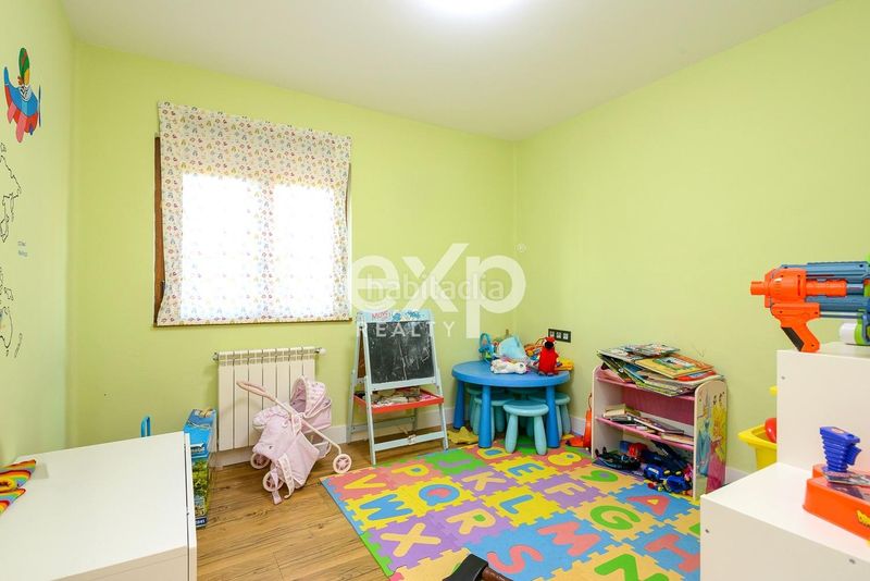 Foto d75868bd-45ee-49ab-860d-642dd92c82c3. Chalet in lugar pañeda nueva 36 in Parroquias Norte Siero