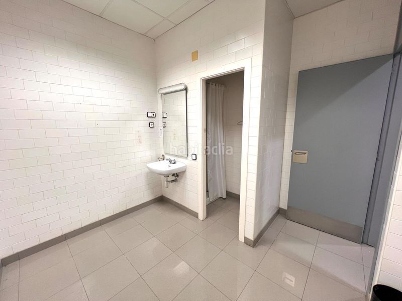 Foto 054b68ac-2fb6-46a6-8389-49e642113c8a. Local comercial a Nou Eixample Sud Tarragona