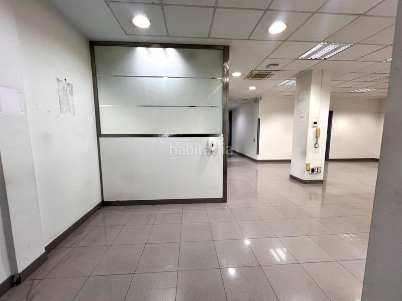 Foto 1bb51a51-f55c-4196-8463-346fd30bb81f. Local comercial a Nou Eixample Sud Tarragona