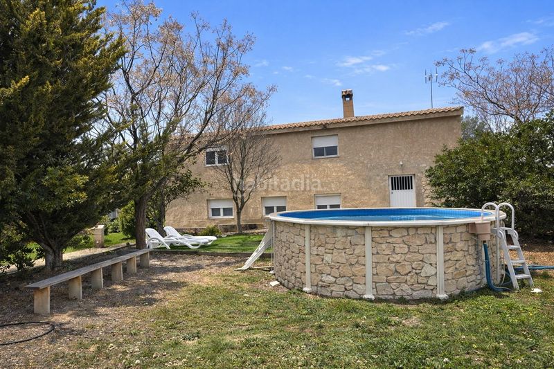 Foto 9c7d0c7a-5d4b-42d1-ad81-31d836612112. Masia amb aparcament a Castalla