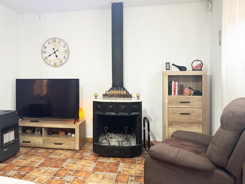 Foto d5782da0-784b-4853-80e6-d80e40f797db. Masia amb aparcament a Castalla