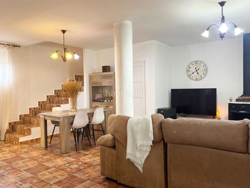 Foto f9bd9672-5657-4cc3-99be-9885db2232fb. Masia amb aparcament a Castalla