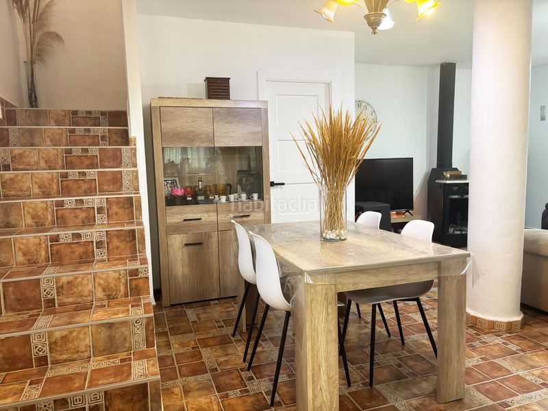 Foto fc1c96ee-e28f-4b80-840d-312a9311d9ff. Masia amb aparcament a Castalla