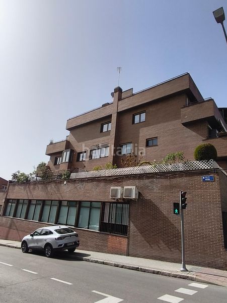 Foto b08c8798-d0f9-4f92-89c4-e6af5d133519. Estudi amb calefacció aparcament piscina a Colina Madrid