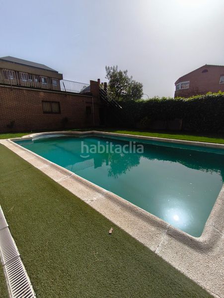 Foto d0ca0c50-b2ad-40fb-b933-2b0ed658d795. Estudi amb calefacció aparcament piscina a Colina Madrid