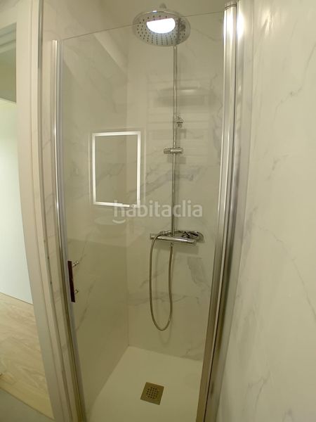 Foto 763f9cc0-b739-419c-9298-5408b395a2a3. Pis amb calefacció a Valdeacederas Madrid
