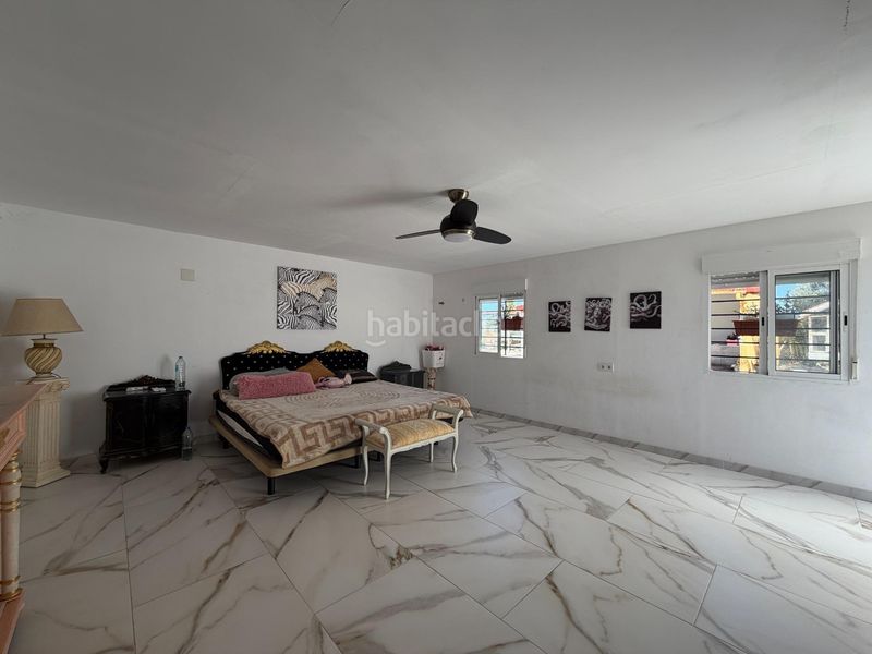 Foto 73c11f39-c204-4517-a7d0-b3aed741908e. Casa amb calefacció piscina a La Marina Elche / Elx