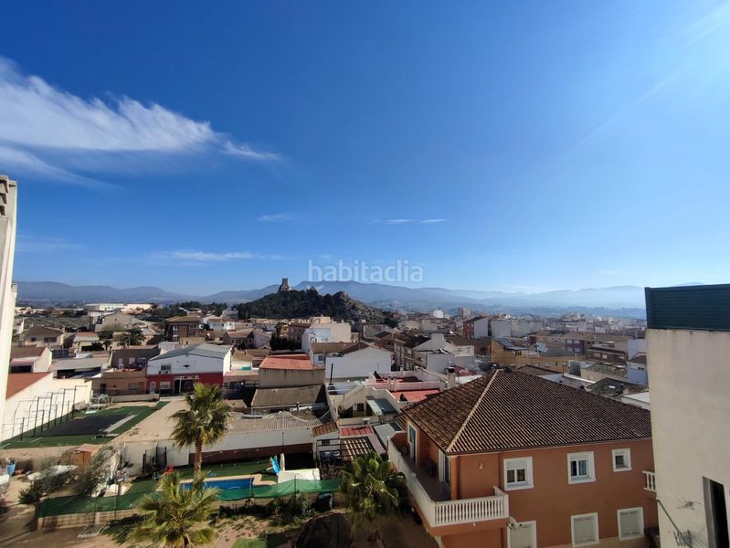Foto a77f6599-ab27-4c49-8e62-be4cc2e19701. Piso luminoso piso vpo en esquina con garaje, trastero y piscina comunitaria en Sax
