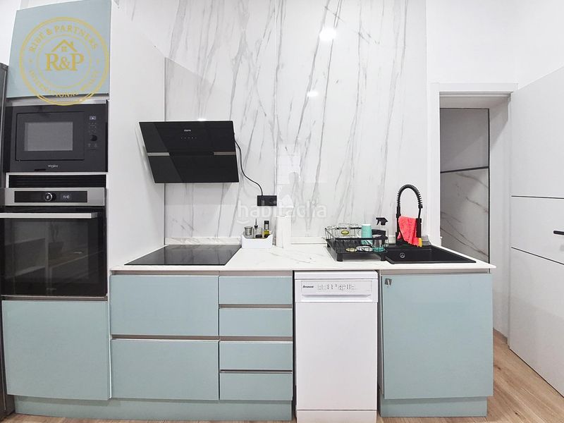 Foto 9c2f4100-5952-463d-ac56-a3012b4c78d1. Pis a La Font d´en Fargues Barcelona