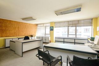 Office space in Calle de la cámara 65. Oficina en venta en calle la cámara, avilés  95.000