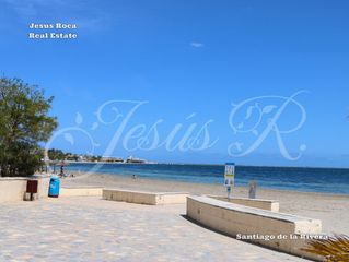 Casa adosada  Calle porches. Disfruta del mar en esta espaciosa vivienda situada a apenas 400