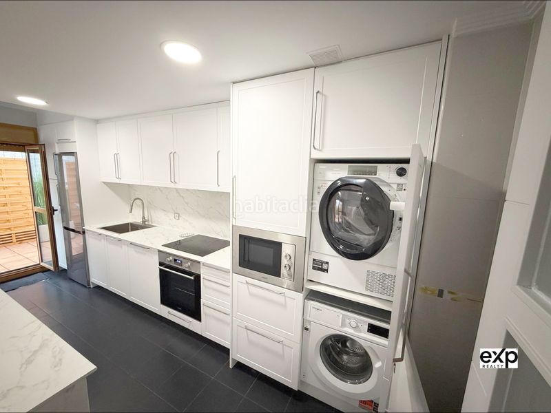 Foto bd10774f-39f7-4046-b7d2-4bd57388f3ff. Pis a plaza plaza barqueras 4 a Llanes pueblo Llanes