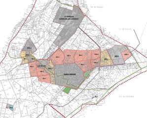 Fondo rustico in Montesinos (Los). Alta edificabilidad aproximadamente 3.400m2  construibles en  11